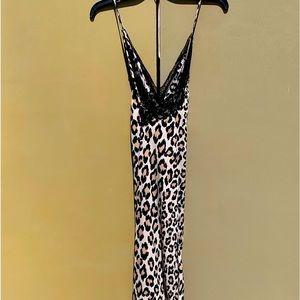 Like new! Victoria’s Secret negligee.